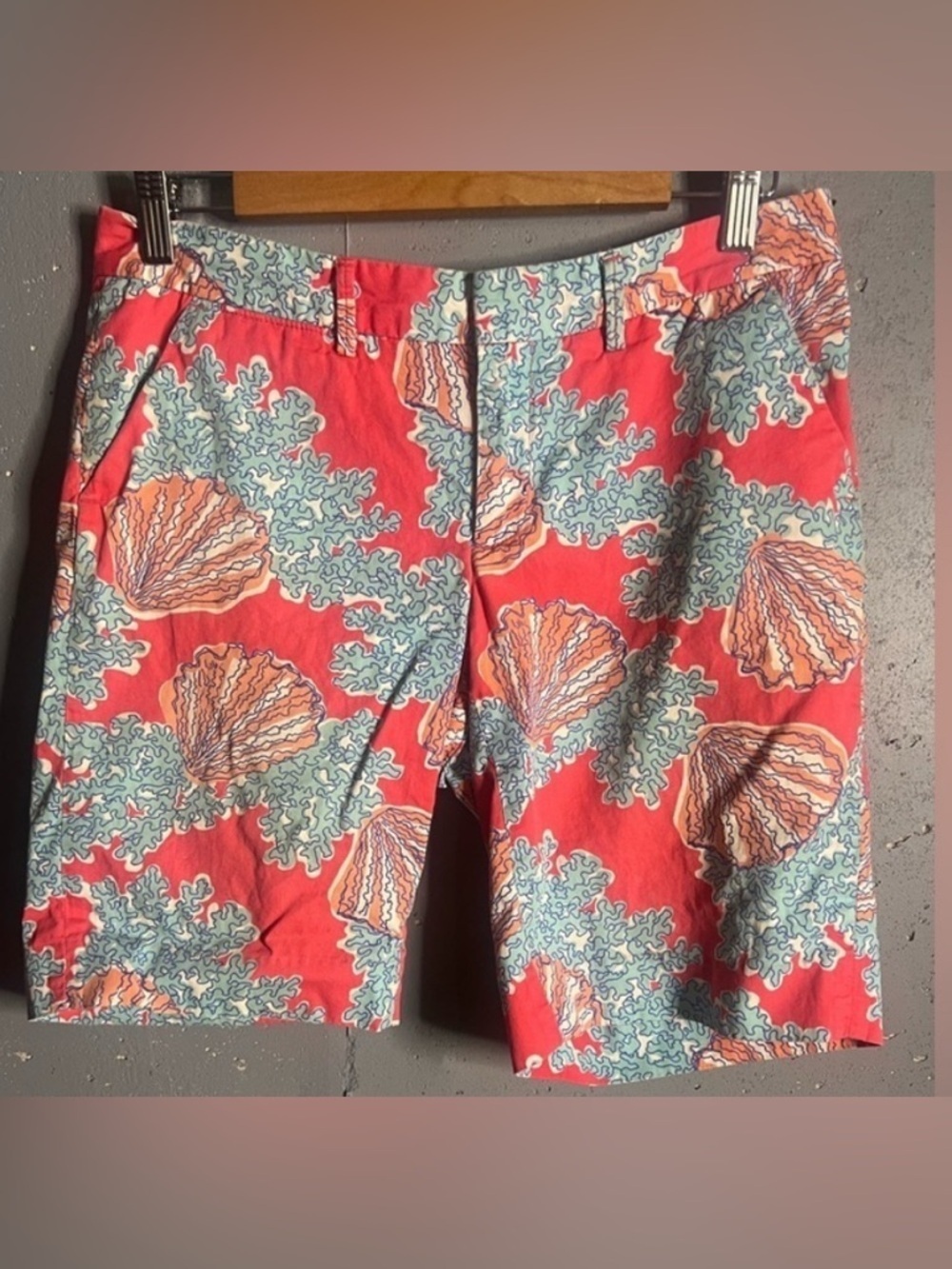 Lilly Pulitzer Avenue Shorts “Carolina” print.  Size 4